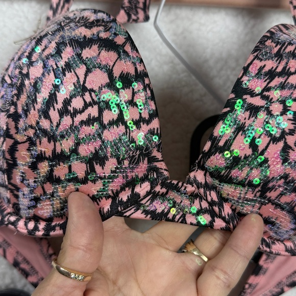 (B3) Victoria's Secret,Animal Print Bikini Set,36B/Sequined and Padded Bottoms - Picture 2 of 12